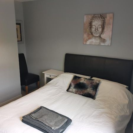 Lewis Square Town House Apartment Белфаст Екстериор снимка