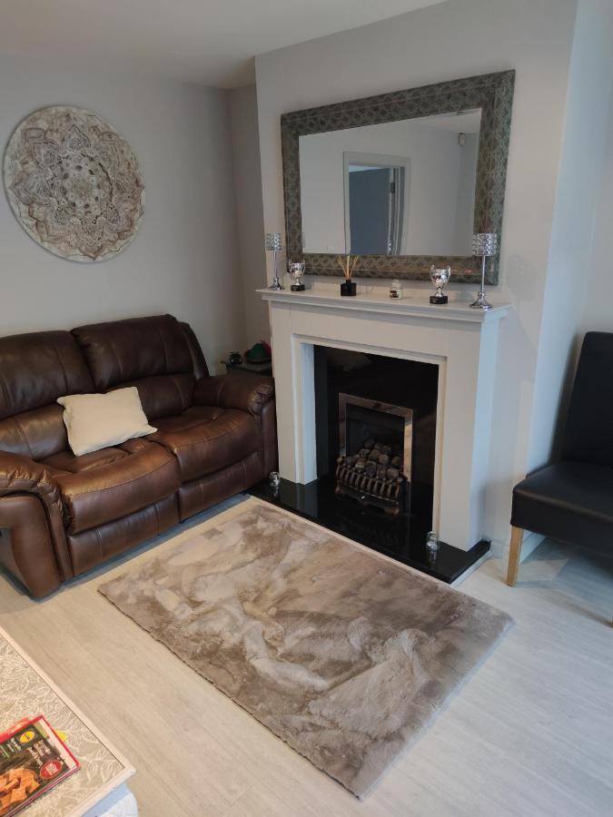 Lewis Square Town House Apartment Белфаст Екстериор снимка